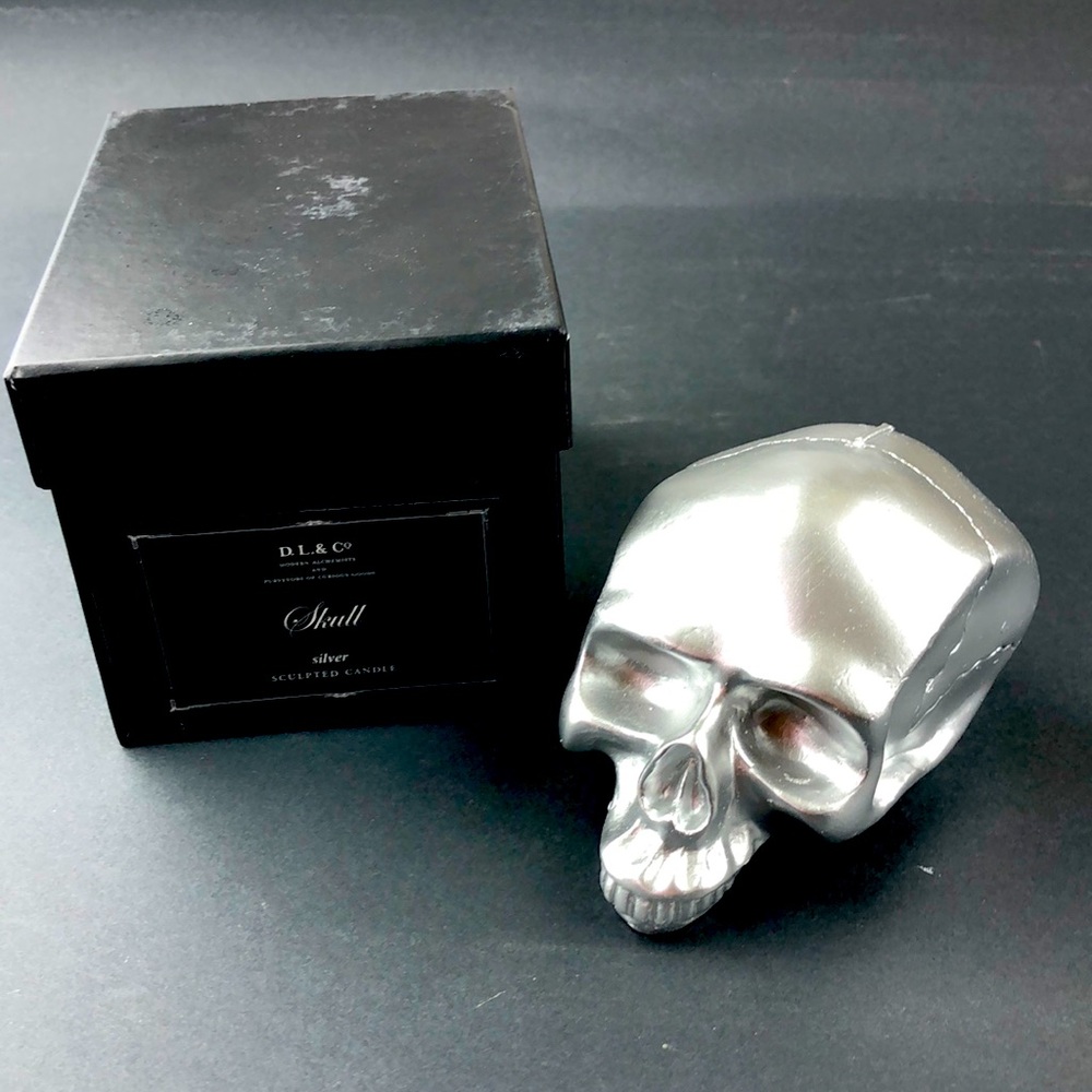 D.L. & Co. Silver Skull Candle, Medium